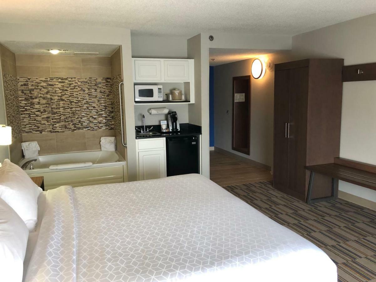 Holiday Inn Express And Suites Quakertown - Allentown Area By Ihg Esterno foto