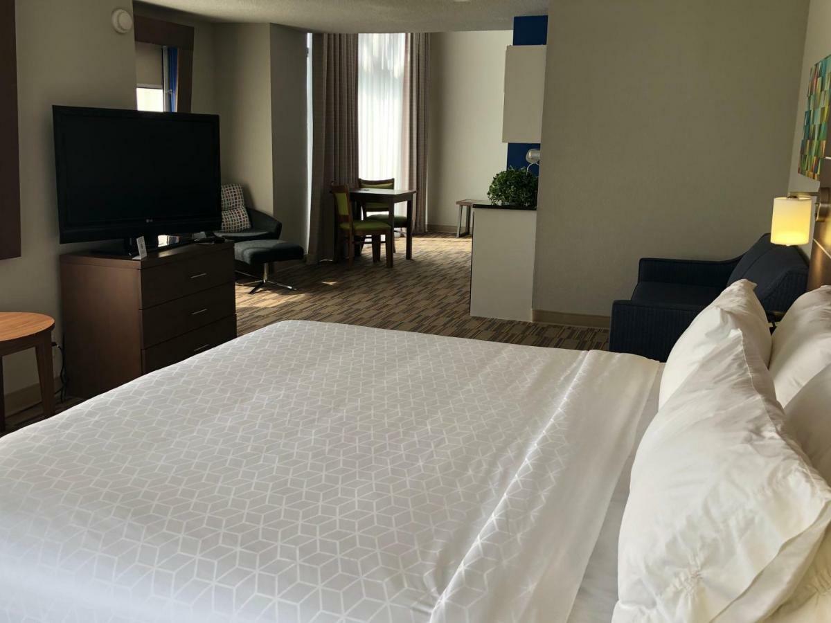 Holiday Inn Express And Suites Quakertown - Allentown Area By Ihg Esterno foto
